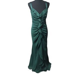 Vera Wang Emerald Green Ruffled Formal Dress